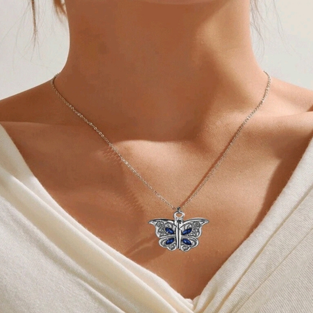 Butterfly Openable I Love You Photo Box Pendant Women's Necklace Jewelry Gifts - Picture 4 of 7